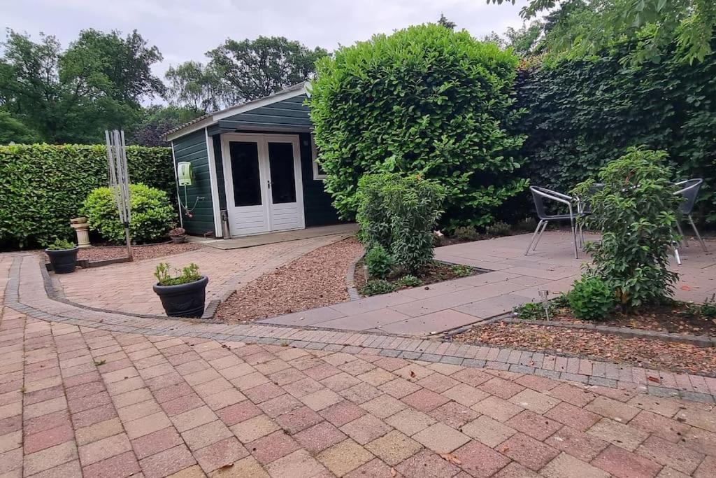 Fijn Chalet Met Grote Tuin Op De Veluwe Villa Epe Exterior foto