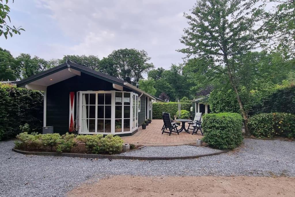 Fijn Chalet Met Grote Tuin Op De Veluwe Villa Epe Exterior foto